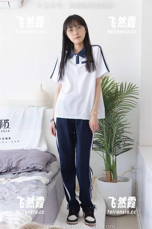 BoBoSocks袜啵啵-小甜豆 BoBoSocks袜啵啵 - 小甜豆两双平底鞋的叛逆旅程,福利图片带你远离单调!