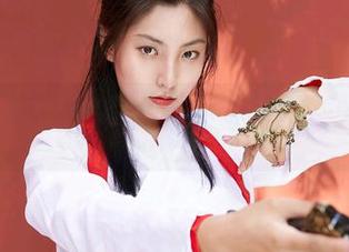 MiiTao蜜桃社 – 旅拍集合在哪儿？当然是陆萱萱Cecilia的美图聚集地啊，让人目不暇接！