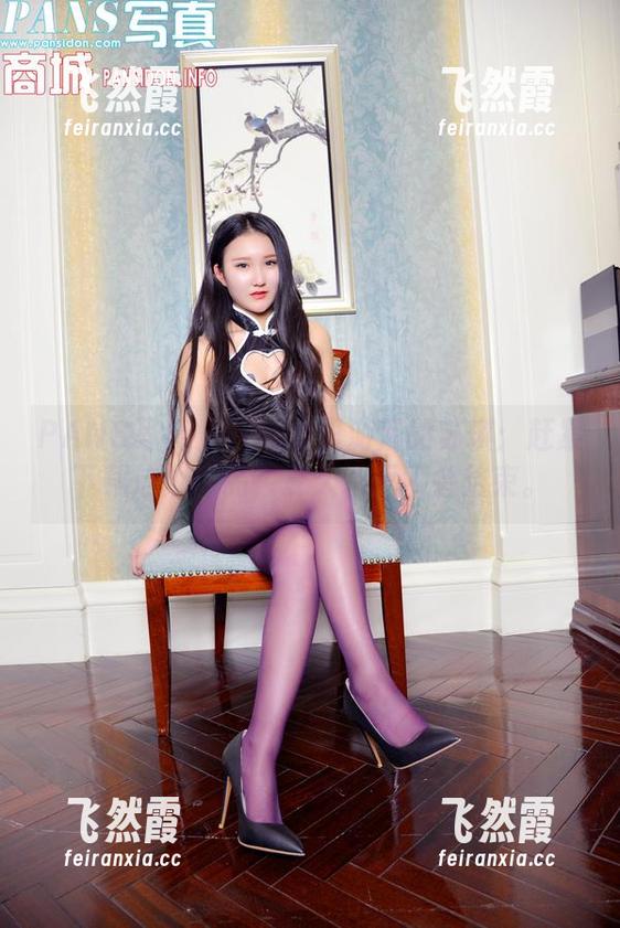 PANS写真 - 在泳池里游荡的苏琪：赶紧下载这个作品，夏天永远不会结束。