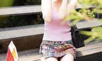 QingDouKe青豆客 – 赵伊彤的死库水写真图包，等你来捣乱！快来细品这气氛。