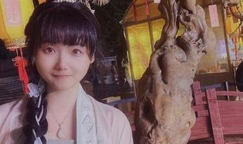 Sayako＿今年4岁的独特视角，cos原神角色，图集中有故事吗？