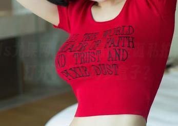 UGirls尤果网 – 绮里嘉的圣诞私拍，仿佛打开了谁的幻梦盒子？
