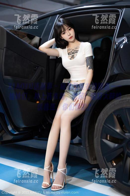 XIAOYU语画界-杨晨晨 XIAOYU语画界 - 杨晨晨连衣裙精选——姐妹们,换上连衣裙,走起!酩酊大醉的优雅感,你们懂的?