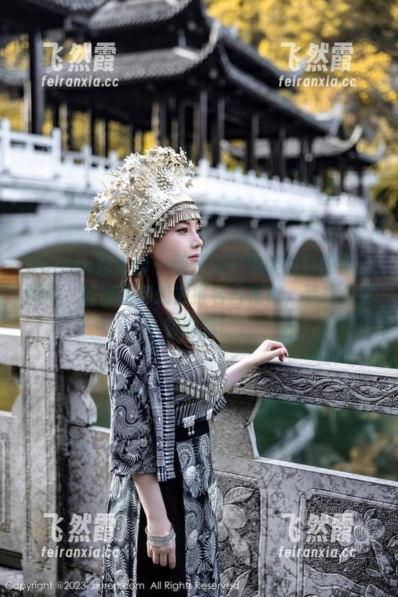 Xiuren秀人网-九千柒柒 Xiuren秀人网 - 翻开九千柒柒的制服妹子图片,搞得我都想去报名当模特,梦想总要有的嘛!