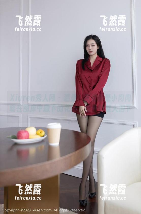 Xiuren秀人网-小肉肉咪 Xiuren秀人网 - 温柔?我觉得是小肉肉咪在图库中撒下的花瓣,意外的催人泪下。