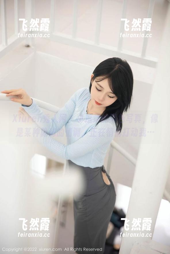 Xiuren秀人网-小逗逗 Xiuren秀人网 - 小逗逗的黑色写真,像是某种隐秘的情调,正在悄悄打动我…