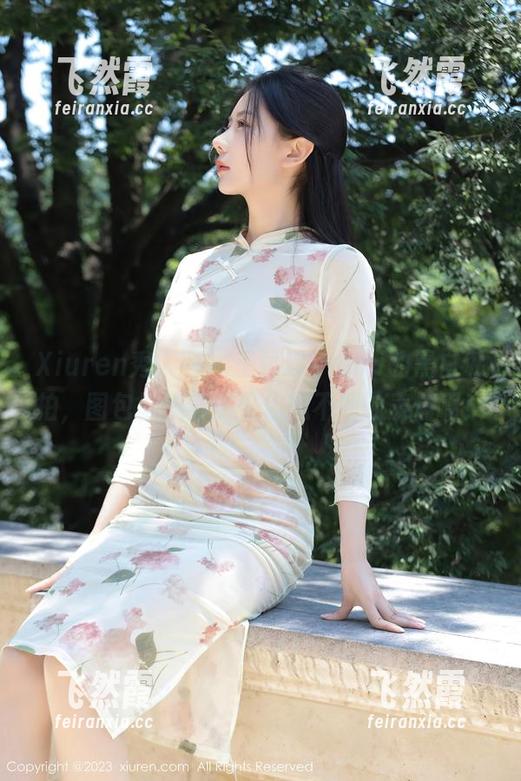 Xiuren秀人网 - 王馨瑶yanni的黑白私拍，图包里藏着多少你想不到的表情啊！
