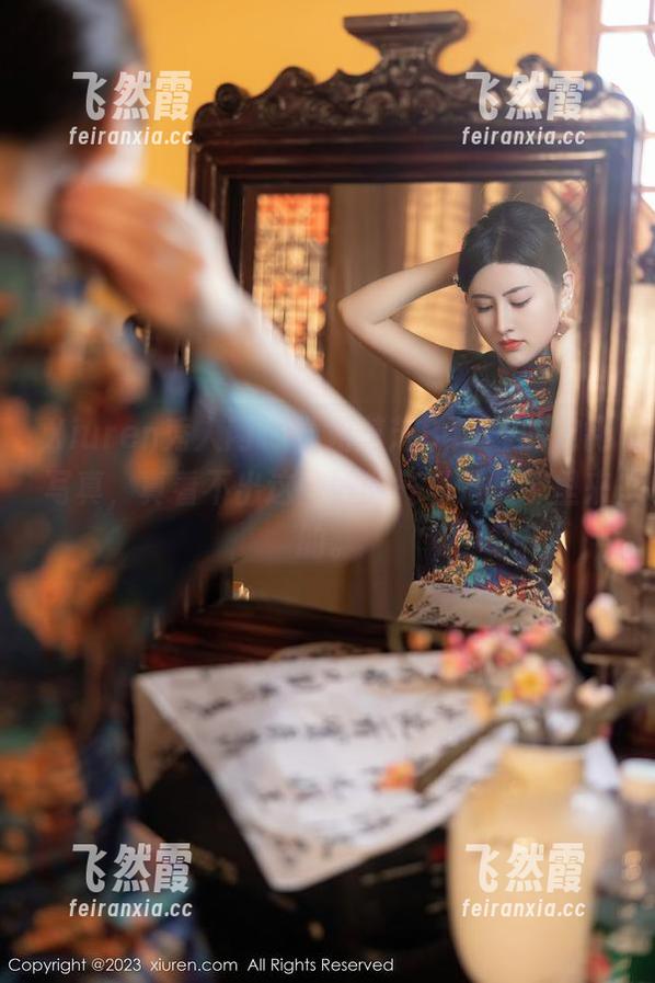 Xiuren秀人网-芝芝Booty Xiuren秀人网 - 学姐芝芝Booty的定制写真,真看不出这微妙的气场是从哪里来的。