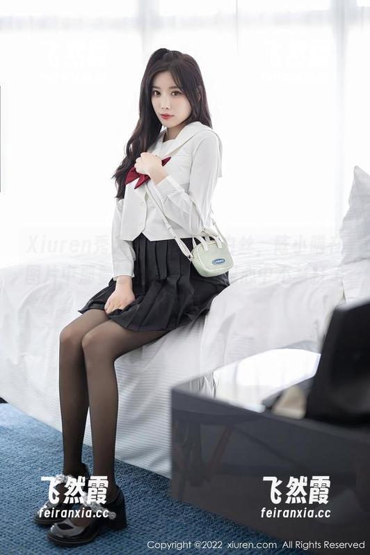 Xiuren秀人网-陈小喵 Xiuren秀人网 - 定制的白丝,陈小喵在图片中那曼妙的身姿,让我心中不禁打了个问号。