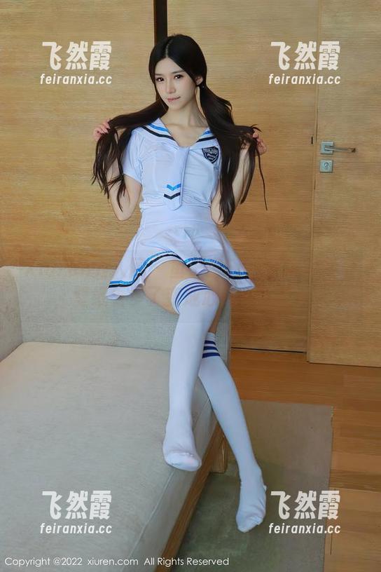 Xiuren秀人网 - 鱼子酱Fish的吊带写真，壁纸看多了变成心灵鸡汤了……
