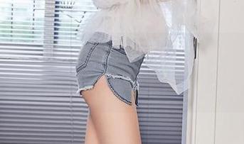 YouMi尤蜜荟 – 图册里的抖娘利世，就像居酒屋的酒，开瓶后停不下来！
