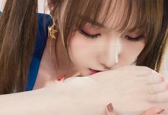 丽柜 – 当学姐婷婷化身美图壁纸，你的屏幕还安心吗？