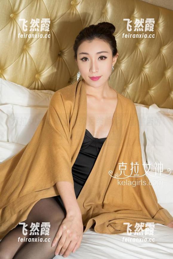 克拉女神 - 职业装的另类解读，盈盈告诉你不止是乏味壁纸！