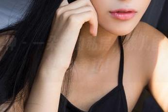 克拉女神 – 一朵花的私房，颖儿图包里的少女奇迹！
