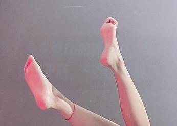 微密圈 – 兔宝妮to的新图集，浴缸里的小趣事更新，一洗疲惫啊！