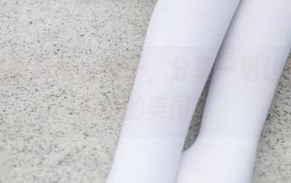 兔玩映画草莓小裙子，分享一组让你背影杀手的美图！
