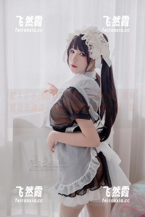咬人小小兔 咬人小小兔的泳装专题,高清合集,犹如置身在海滩,越想更想跟她同框,唉,我的意思是…!