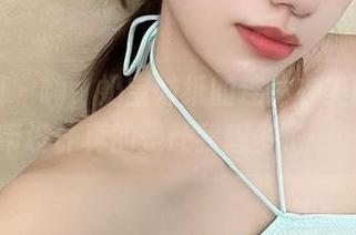 微密圈 – 嗨，奶宝妹纸的连体衣美图，肩带设计真的是让我想多了……
