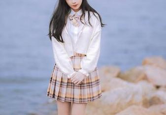 妍子坚不可摧户外合集：突破次元的下载，快把这快乐带回家吧，咳咳…不怕摔！