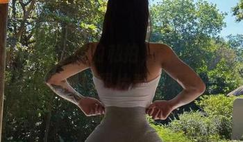 微密圈 – 宋昱欣的私拍，镂空到让你觉得自己也有洞！图片看了不想眨眼。