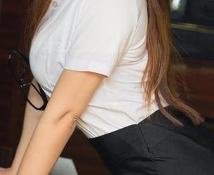 尤果网 – 仙妮的美腿原图现身，照片让我终于明白腿长的重要性！