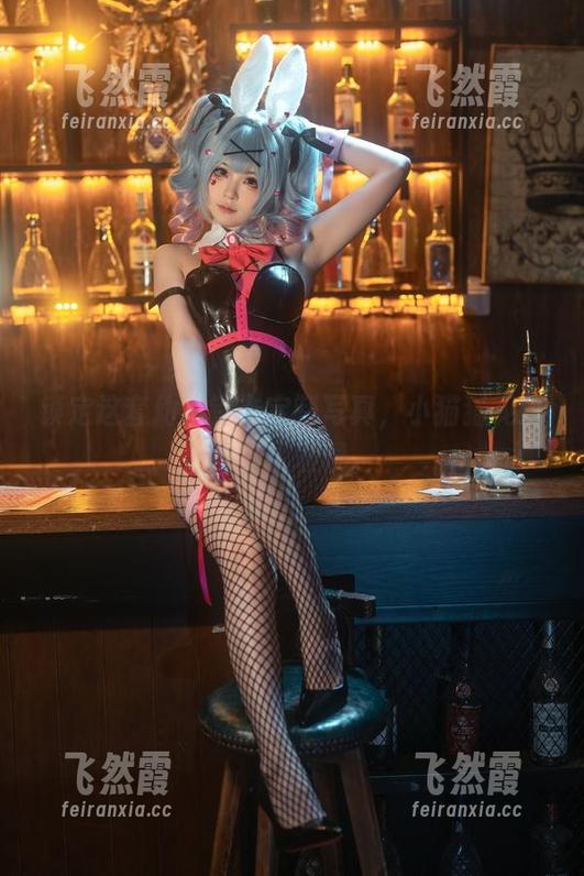 锁定这套幼水铃衣定制写真，小猫猫见过的雷人表现。