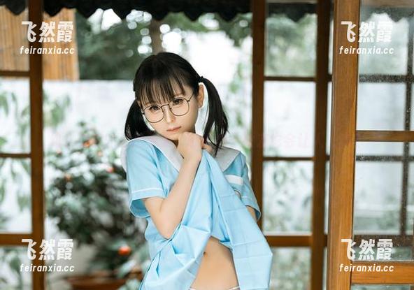 幼水铃衣的私拍合集，听说电子女友也会让人上瘾？