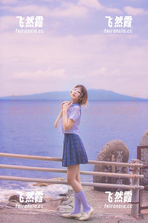 念雪ww这次带来了昭和碎花的cos，结果我才发现自己默默流连忘返，就这细节搞法……