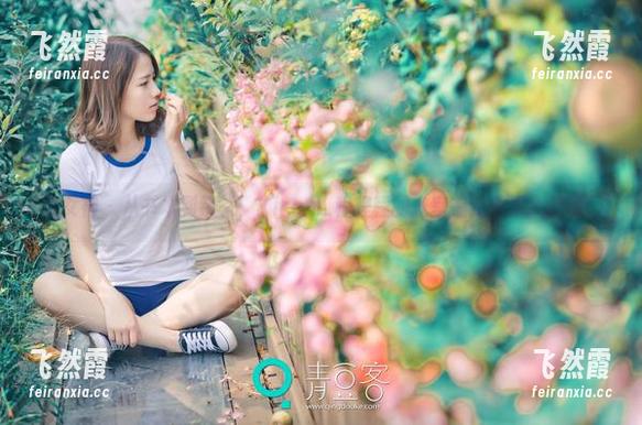 推女神-Kiren_程程程 推女神 - 从书本到镜头,Kiren_程程程的教室在线高清大变身!