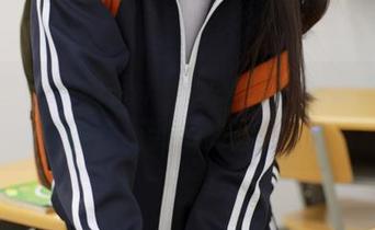 模范学院 – 桃香子，兔女郎在线，清晰到像是能摸到她的耳朵一样