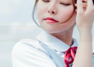 波萝社 – Suki朱忆音私房睡衣，搞得我直想扒她身上那件。