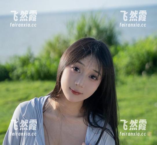 浅安安 浅安安:椰奶就像我,原图和图包都别走心