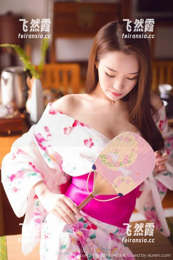 爱蜜社-莎莎Sasa 爱蜜社 - 壁纸都想穿莎莎Sasa的毛衣,求别让小众界失控!