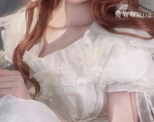 不得不说，特软儿Sona获取了绝佳美腿福利，原图带你飞。