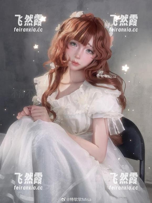 不得不说，特软儿Sona获取了绝佳美腿福利，原图带你飞。