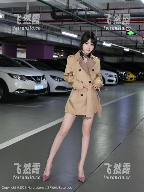 秀人网-养乐多DoDo 秀人网 - 在线合集中,关于养乐多DoDo和她的网袜,有点不敢直视啊!