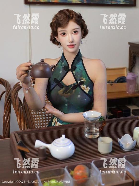 秀人网-史雨姐姐 秀人网 - 史雨姐姐合集中的女神时刻,一瞬间让人怀疑自己也能变成女神吗?