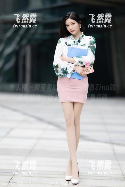 秀人网 - 教室里的气氛，战姝羽Zina的美图照片，让人忍不住想多看几眼