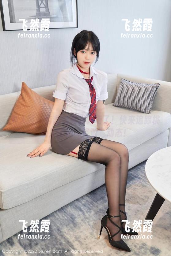 秀人网-桃色奶酪 秀人网 - 萌翻的校服入场了!快来追踪桃色奶酪的“资源”动态!