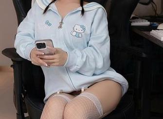 秀人网 – 白露小猪的万圣节：高清鬼怪造型原图，看得我有点……呃，惊了。