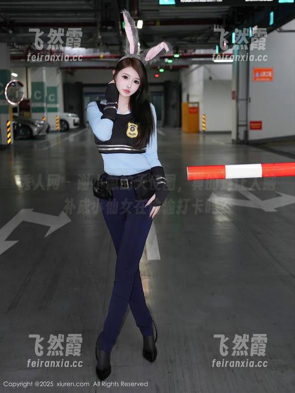 秀人网-谢小蒽 秀人网 - 谢小蒽的天使图,真的是让人脑补成小仙女在偷偷打卡吗?