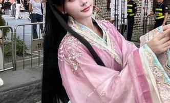 原图专属：秋山AkI的mirror彩云其实也是风景唯美下的一场喧嚣派对！