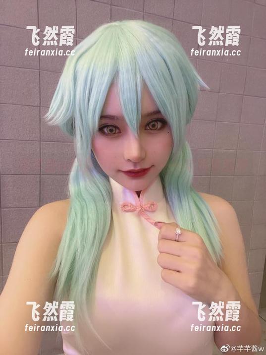 芊芊酱w的居家cos更新——宅家也能美得很