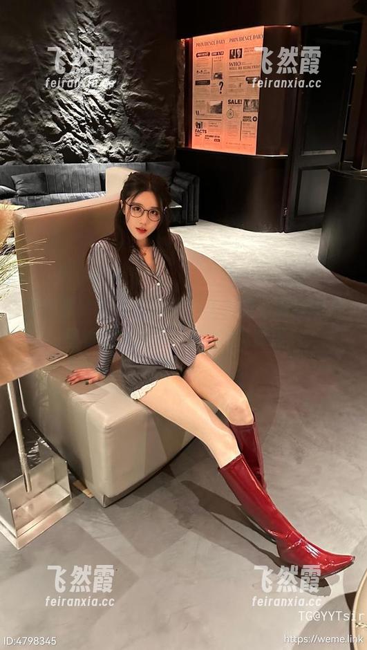 微密圈 - 当街头变成兔子乐园，最新图片里的兔女郎非轩子巨2兔莫属！