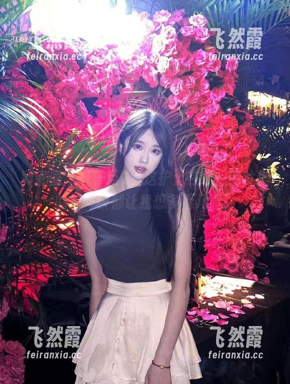 微密圈 - 轩子巨2兔这护士在线，图片里的每一帧都让我想多看几遍！