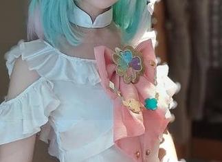 无意中遇到迷失人形QUQ的紫雨心私拍，心里复杂得很啊！