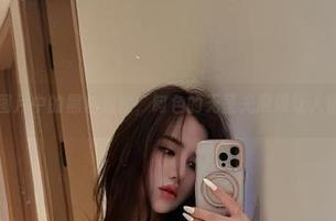微密圈 – 图片中的黑色姐姐，阿色的无圣光展现让人停下脚步。