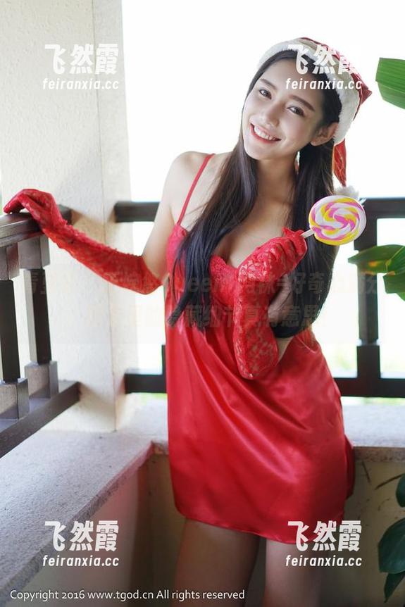 青豆客 - 王婉悠Queen+网袜=好奇心满分，图包里的隐藏细节真有意思！